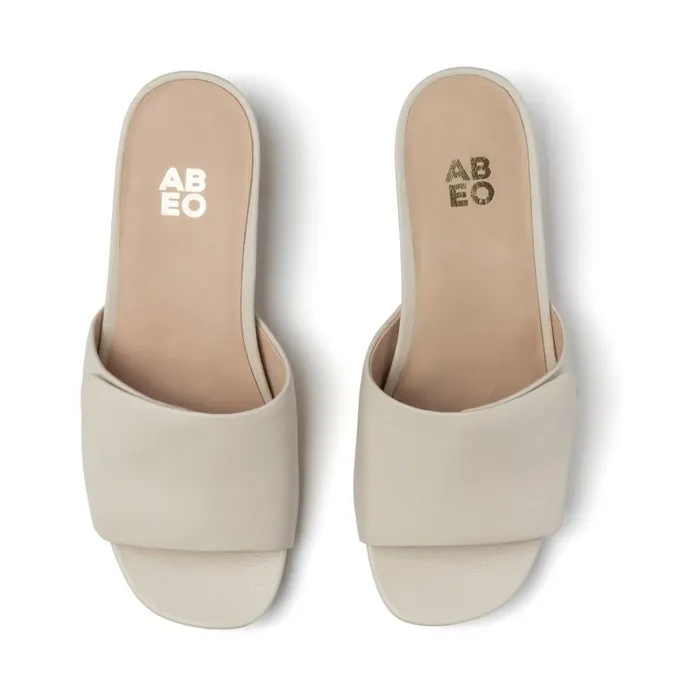ABEO Avenue Slide Metatarsal White Womens Abeo Dress