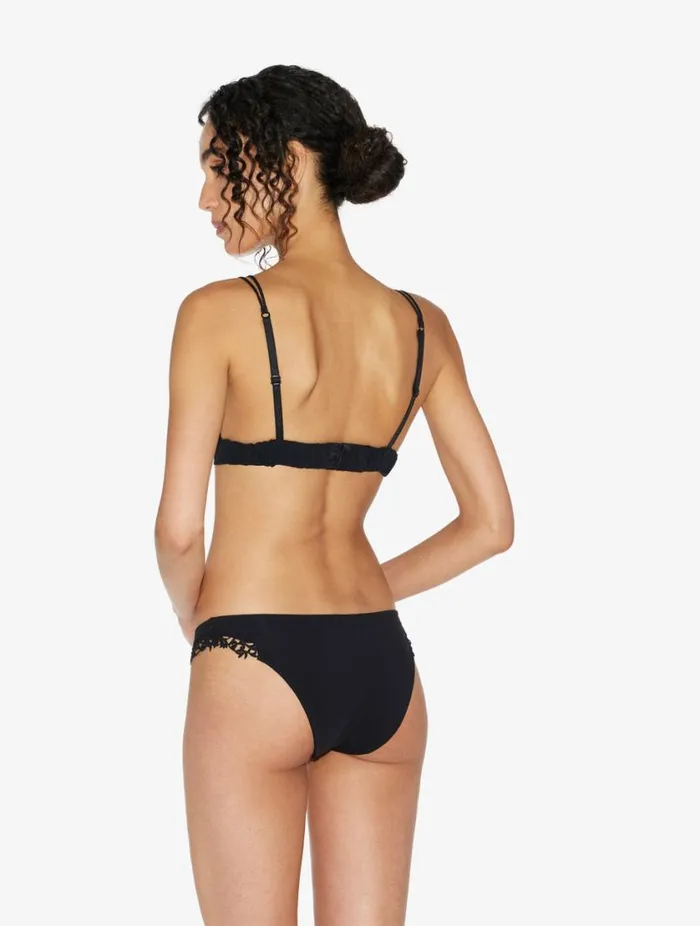 Black Triangle Bra With Macram Lingerie La Perla Triangle