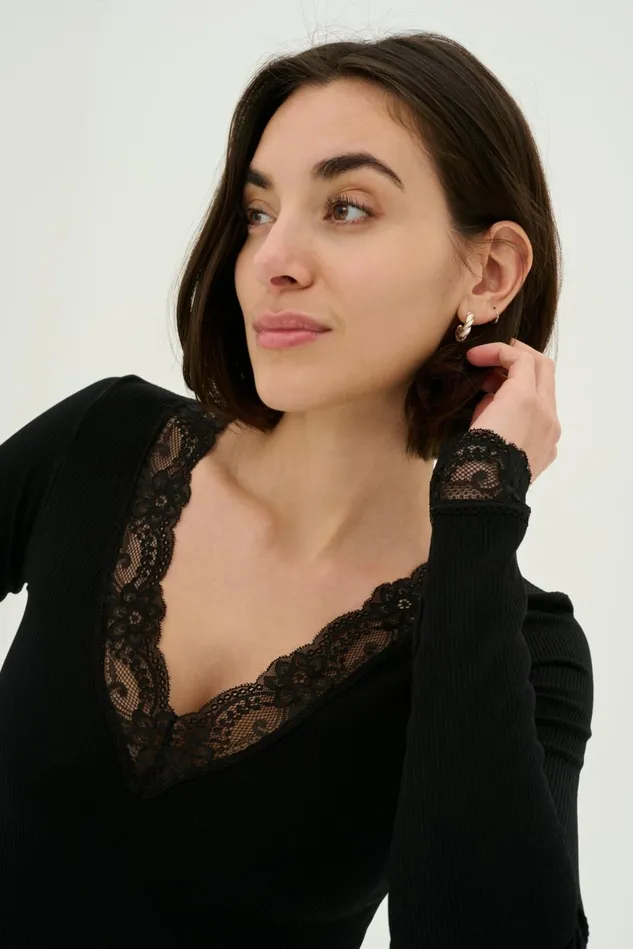 Blouses Women CULTURE CUcamilla Tshirt Black