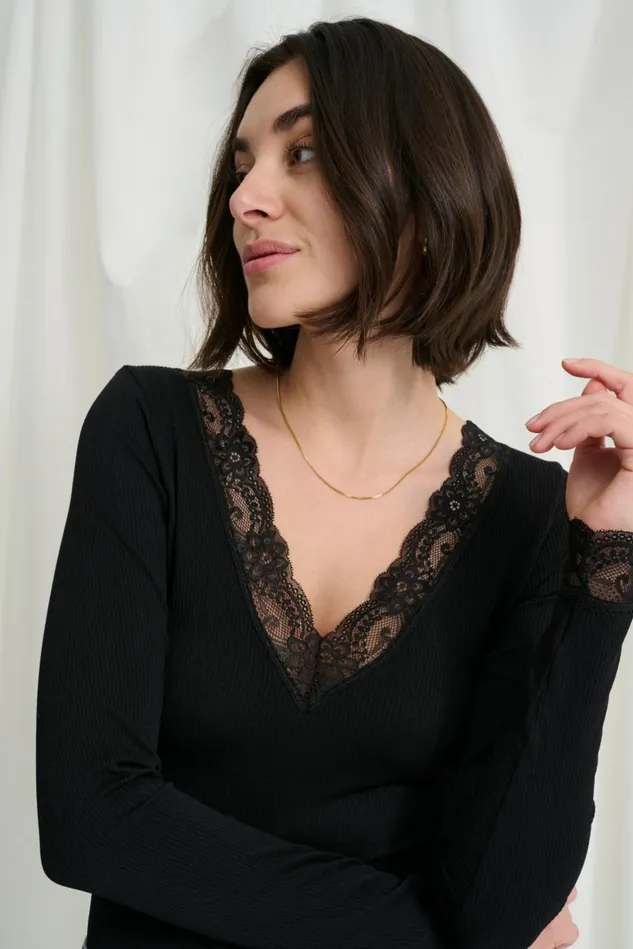 Blouses Women CULTURE CUcamilla Tshirt Black