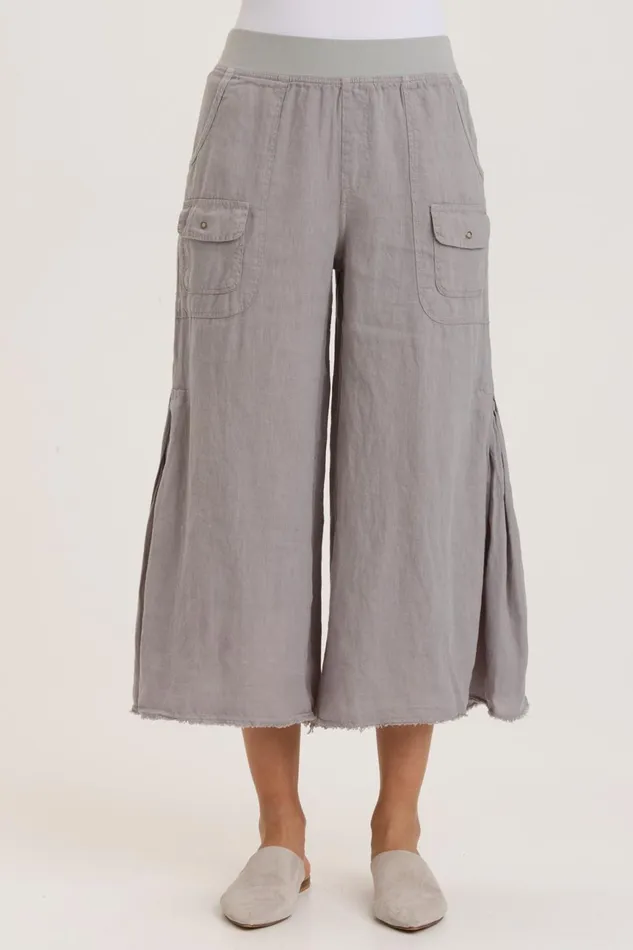 Clothing Crops XCVI Contina Crop Lead Cast