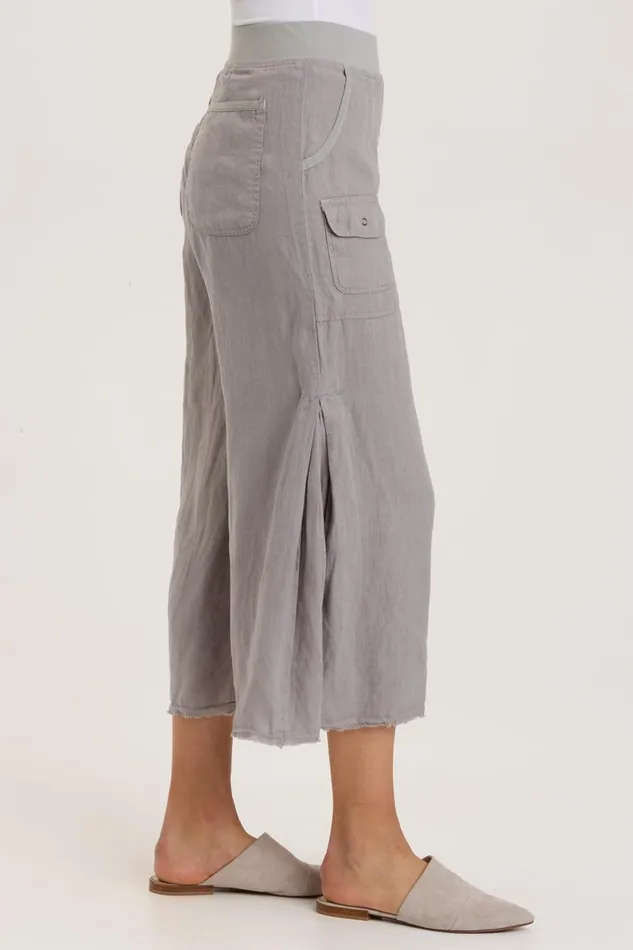 Clothing Crops XCVI Contina Crop Lead Cast