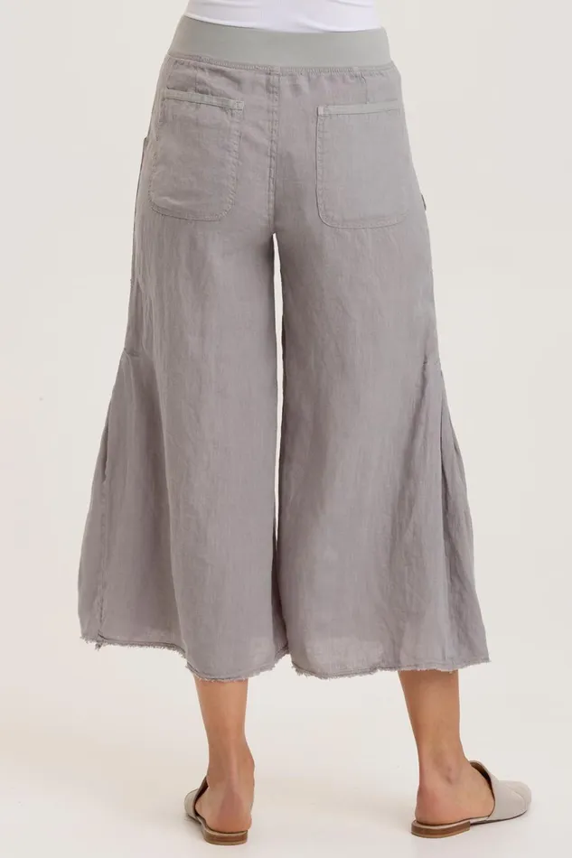 Clothing Crops XCVI Contina Crop Lead Cast