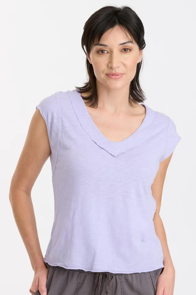 Clothing Tees XCVI Neela VNeck Wind Flower