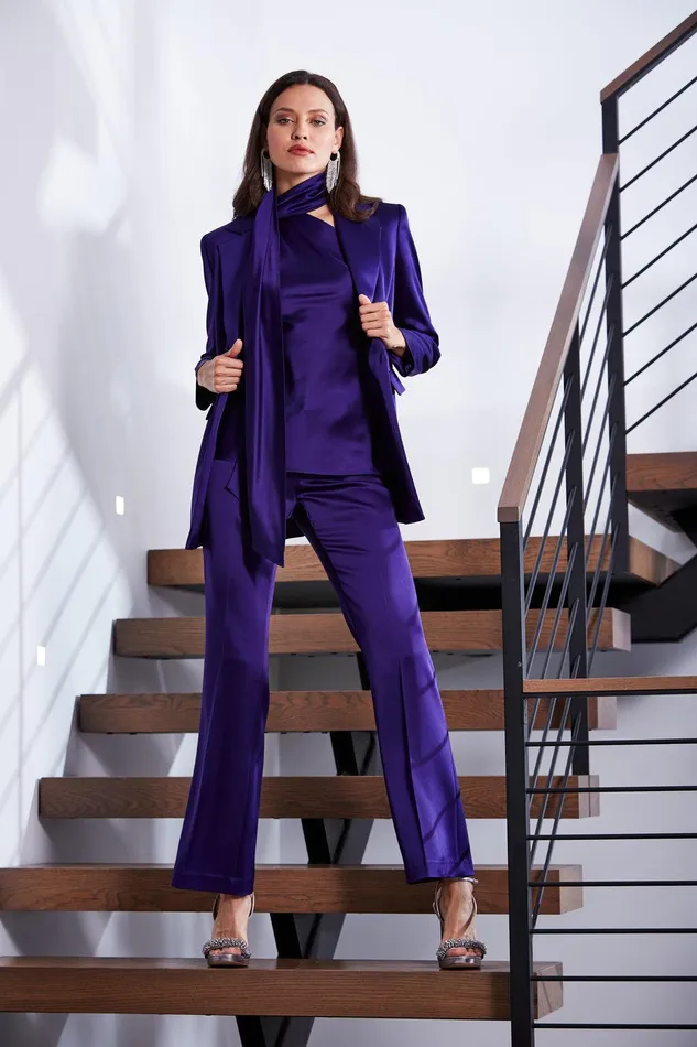 Elie Tahari Satin Boyfriend Blazer Winter Plum Women Jackets and Blazers