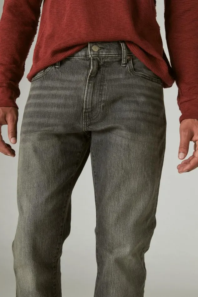 Lucky Brand 410 Athletic Straight Comfort Stretch Jean Hanover Men Jeans