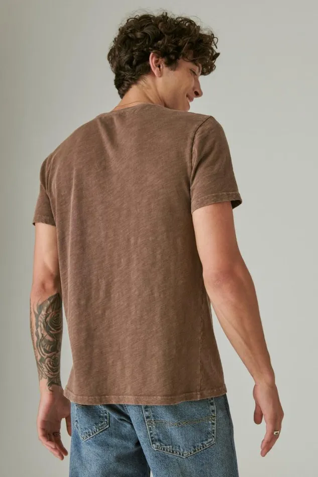 Lucky Brand Woodstock Carafe Men Graphic Tees