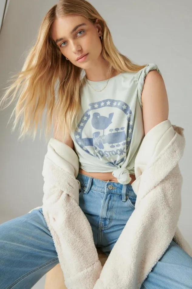 Lucky Brand Woodstock Star Circle Boyfriend Tee Zephyr Blur Women Graphic Tees