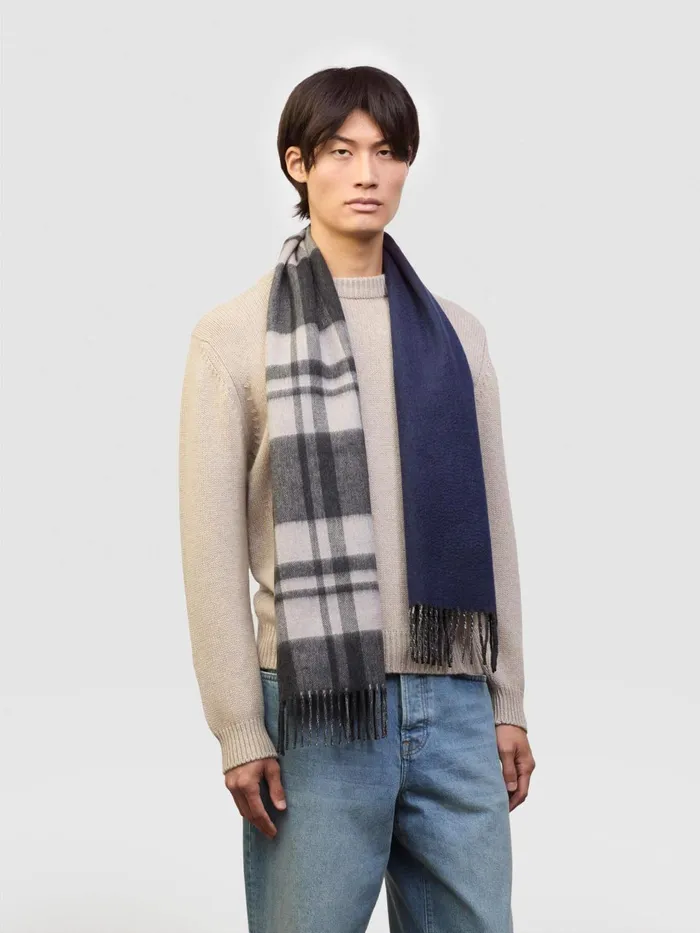 Men Begg X Co Scarves Taransay Nuance Rime Cashmere Scarf Cimmerian Carbon