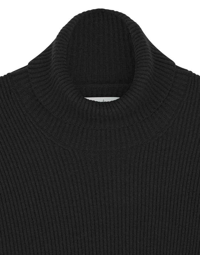 Mens 522C2 Turtleneck Jumper In Black Stone Island Knitwear
