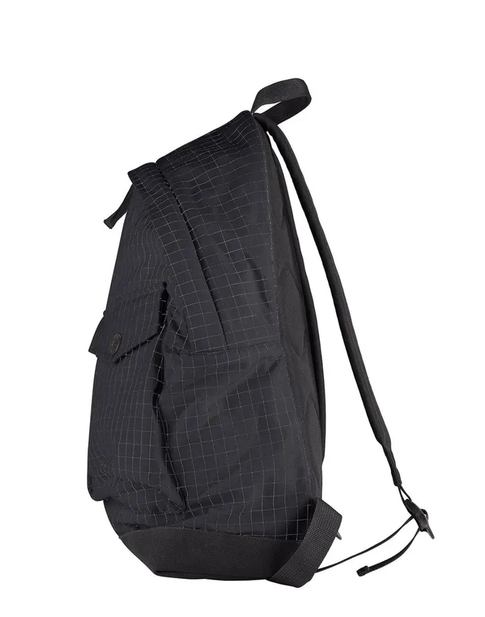 Mens 91398 Reflective Ripstop Chin Rucksack In Black Stone Island Bags