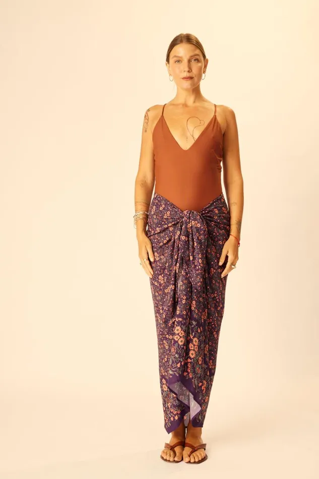 Natalie Martin SARONGSCARF Petite Fleur Aubergine Shop Bottoms