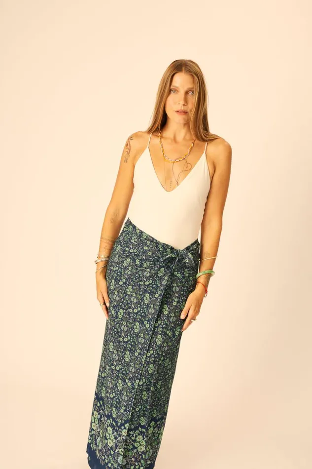 Natalie Martin SARONGSCARF Petite Fleur Marine Shop Bottoms