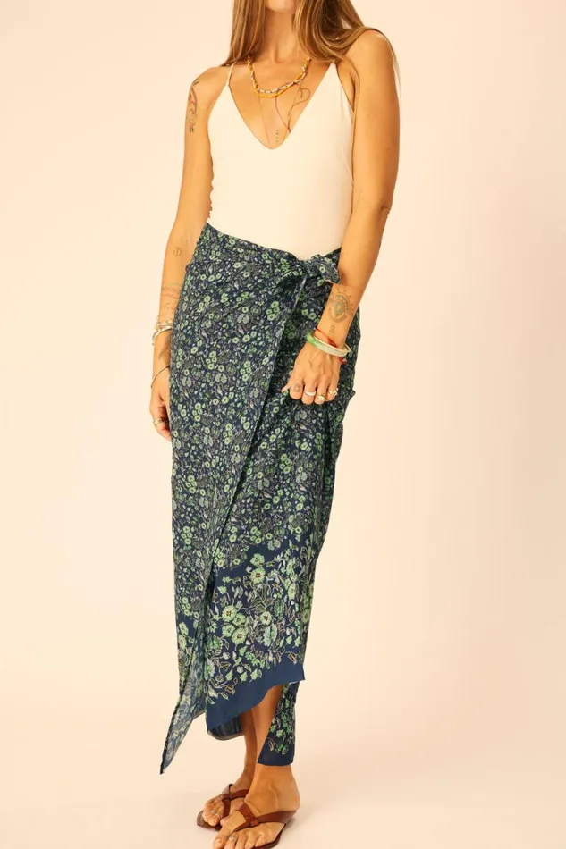 Natalie Martin SARONGSCARF Petite Fleur Marine Shop Bottoms