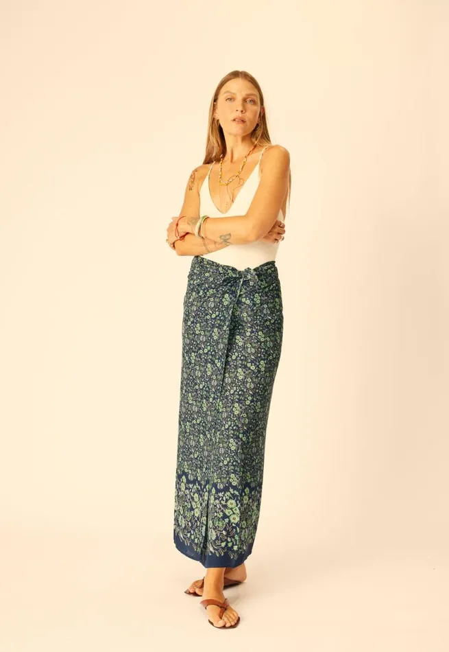 Natalie Martin SARONGSCARF Petite Fleur Marine Shop Bottoms