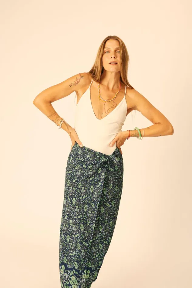 Natalie Martin SARONGSCARF Petite Fleur Marine Shop Bottoms