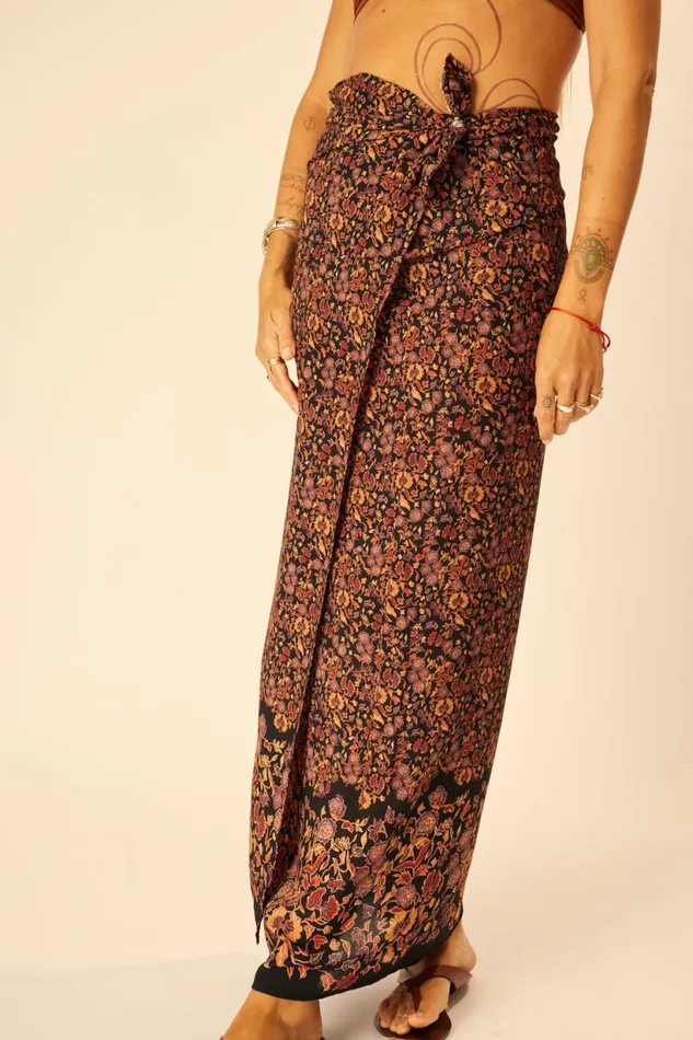 Natalie Martin SARONGSCARF Petite Fleur Noire Shop Bottoms