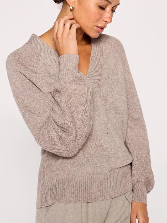 Shop Brochu Walker Sweaters The Malia Pullover Sweater Otter Melange