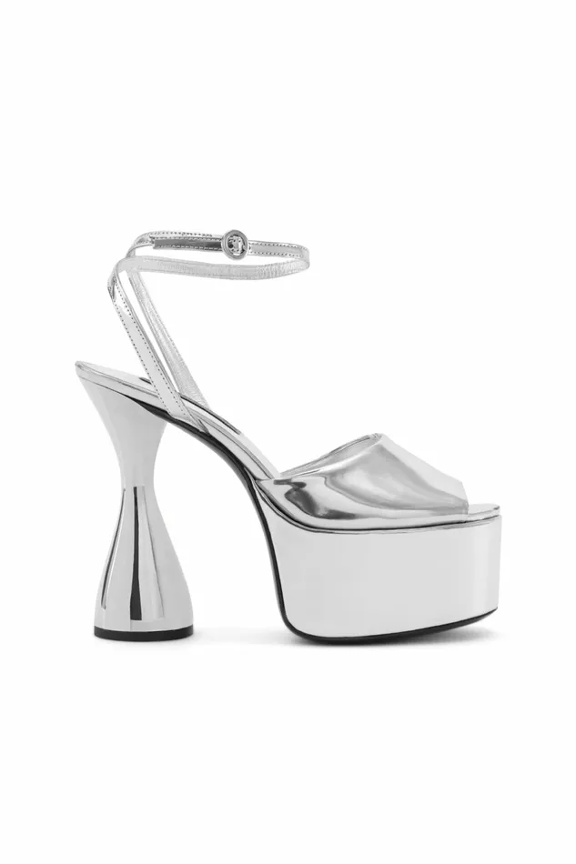 Simon Miller Heels Women Curvy Heel Silver