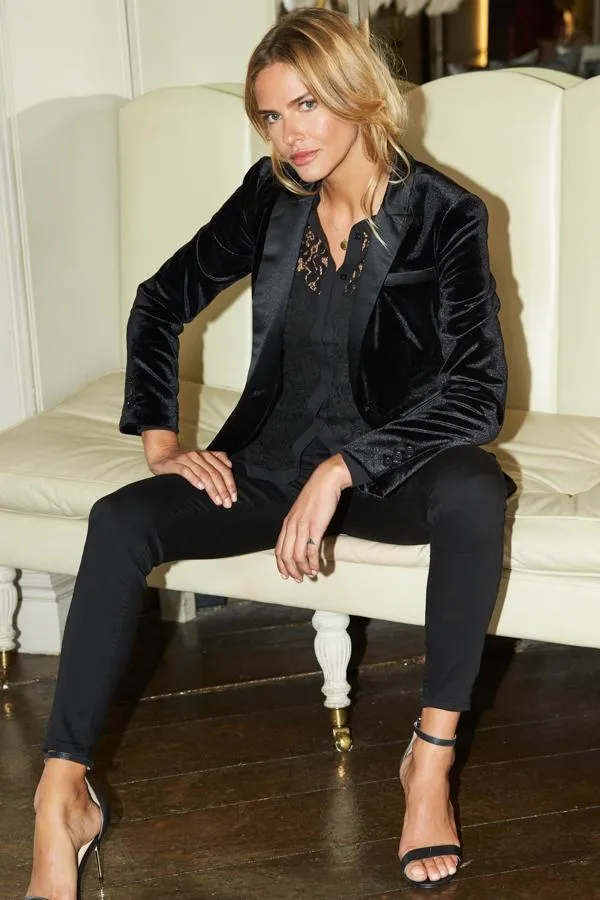 Sosandar Jackets and Coats Women Black Velvet Silky Detail Blazer Black