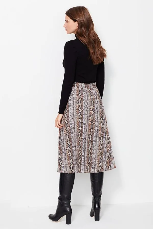 Sosandar Skirts Women Snake Print Pleated Skirt Sosandar Skirts Women Snake Print Pleated Skirt