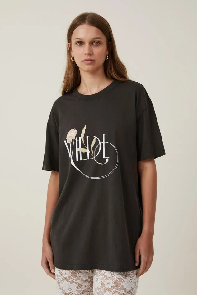 The Oversized Graphic Tee Wildewashed Black Women Cotton On Graphic TShirts
