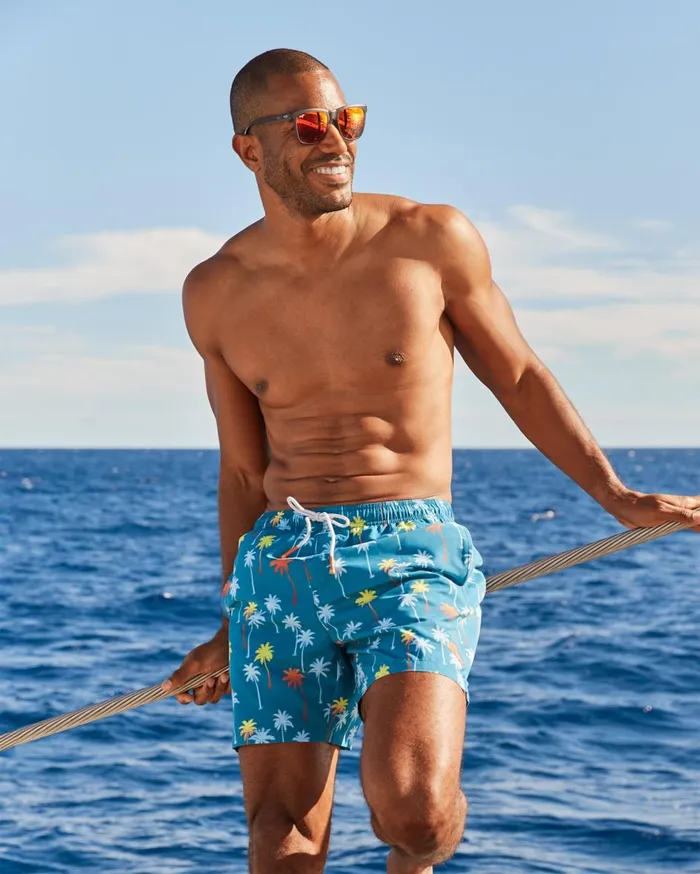 Tommy Bahama Baja Hazy Tides 9Inch Boardshorts Plunge Blue Men Swim and Boardshorts Tommy Bahama Baja Hazy Tides 9Inch Boardshorts Plunge Blue Men Swim and Boardshorts