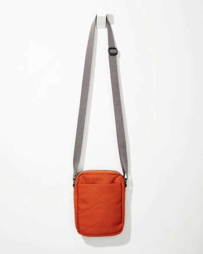 Tommy Bahama Bond Atomic Orange Canvas Crossbody Oriatomic Orange WomenMenBig and TallBeach and Home Handbags and Clutches Tommy Bahama Bond Atomic Orange Canvas Crossbody Oriatomic Orange WomenMenBig and TallBeach and Home Handbags and Clutches