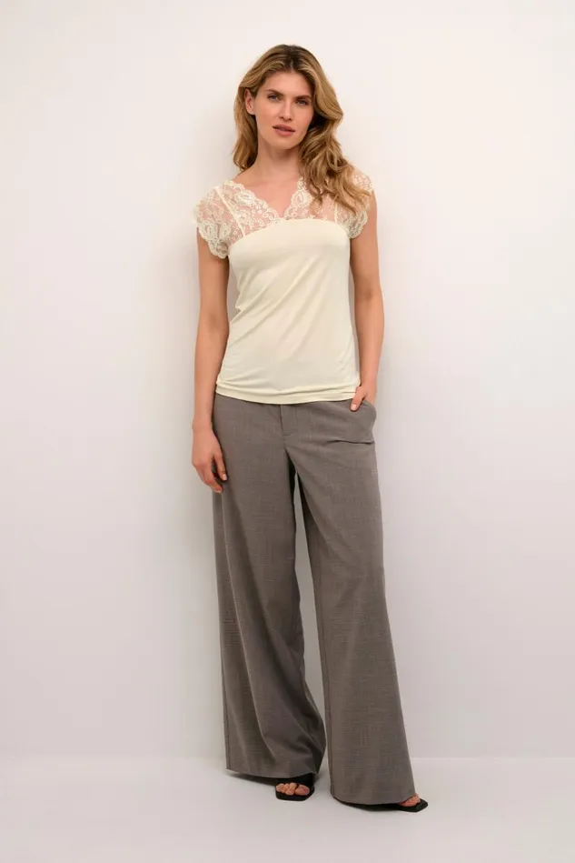 Tops and TShirts Women CULTURE CUpoppy Top Whitecap