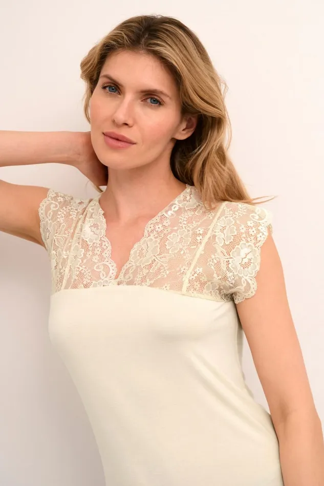 Tops and TShirts Women CULTURE CUpoppy Top Whitecap