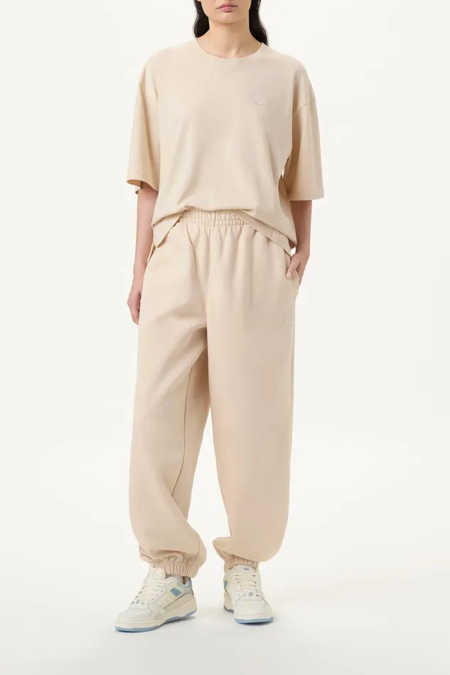 Tops and TShirts Women Fila Apex Relaxed Box Tee 922 Brazilian Sand Tops and TShirts Women Fila Apex Relaxed Box Tee 922 Brazilian Sand