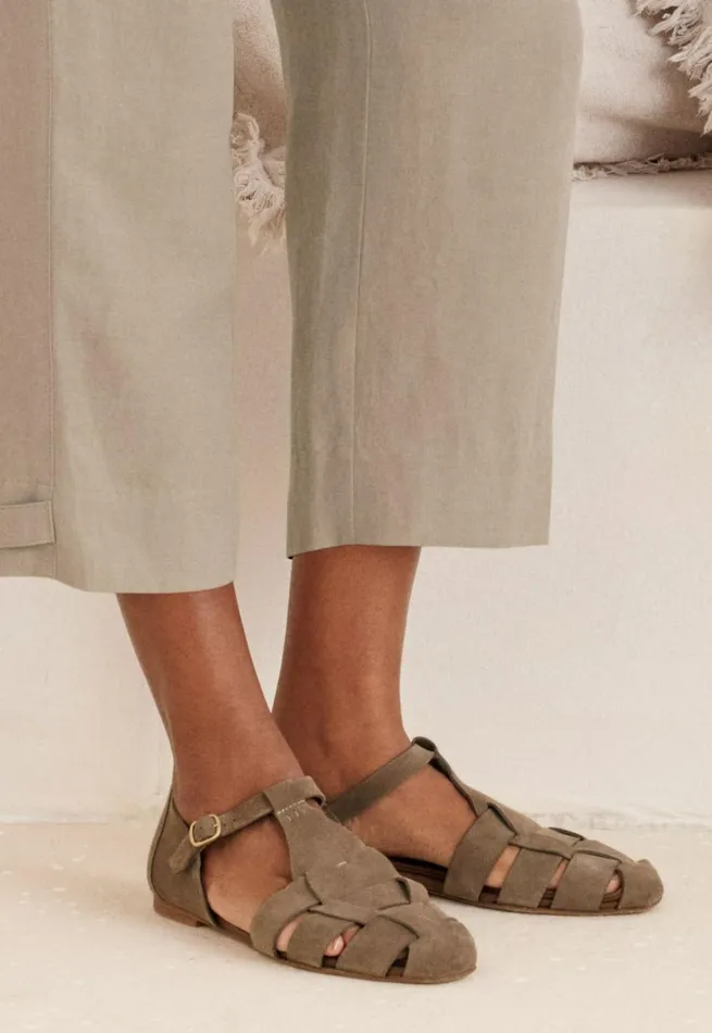 Women Fisherman Sandal Mushroom Poetry Fashion Footwear