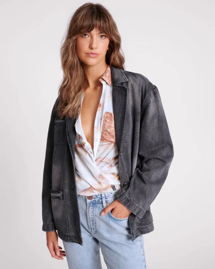 WORN BLACK DENIM BOYFRIEND BLAZER Women One Teaspoon Denim Jackets